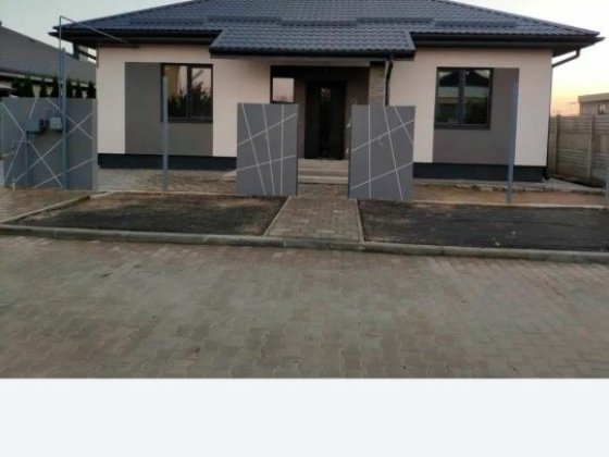 Дом в золотые ключи Слобожанське