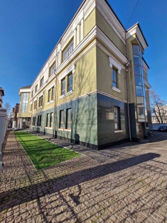 Продаж окремо розташованої будівлі, 1500 м.кв. - фото 1