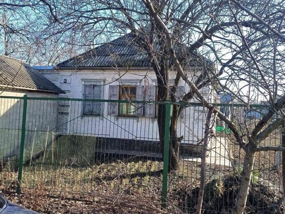 Продам дом 8,6х8,3 Синельникове