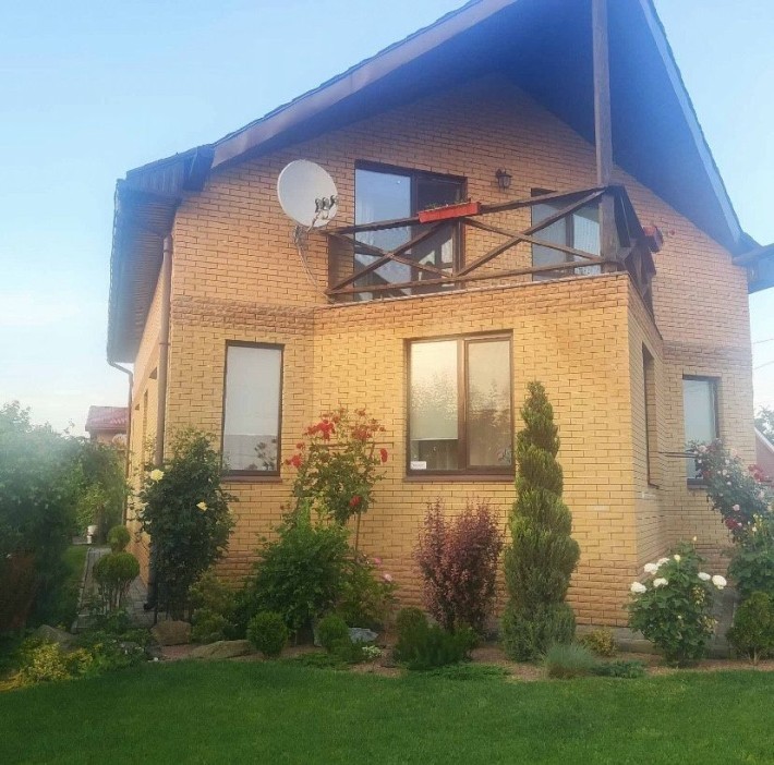 Продам дім, місто Підгороднє 198 кв. - фото 1