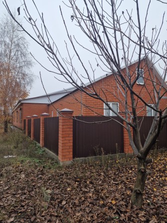 Продам дом с сауной и гаражами - фото 1