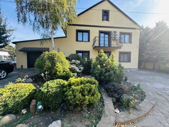 Продам шикарный дом, баня, бассейн. 618 метров Новоолександрівка