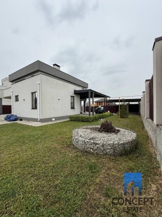 Продам просторный дом с бассейном в Кристальном. Новоалександровка! - фото 1