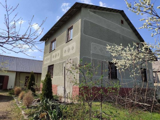 Продам будинок 186 м2 20 соток в с.Єлизаветівка біля блакитного озера Єлизаветівка