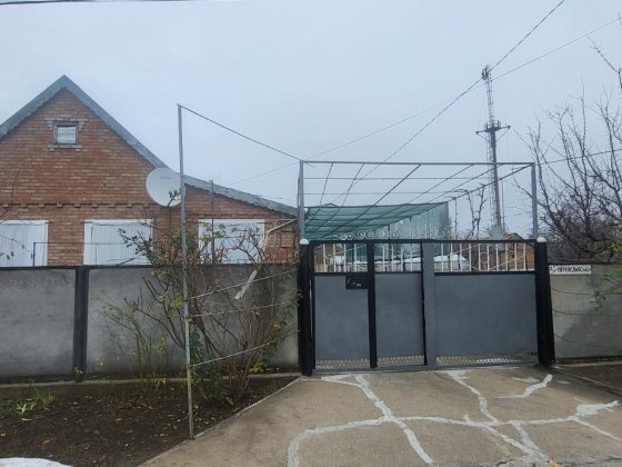 Продам  будикок у м.Нікополь Степное