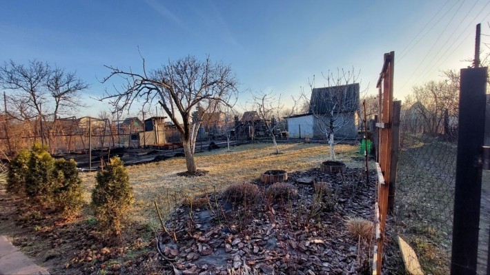 Продам дачу, 4 сотки . Садовое сообщество "Уголек" - фото 1