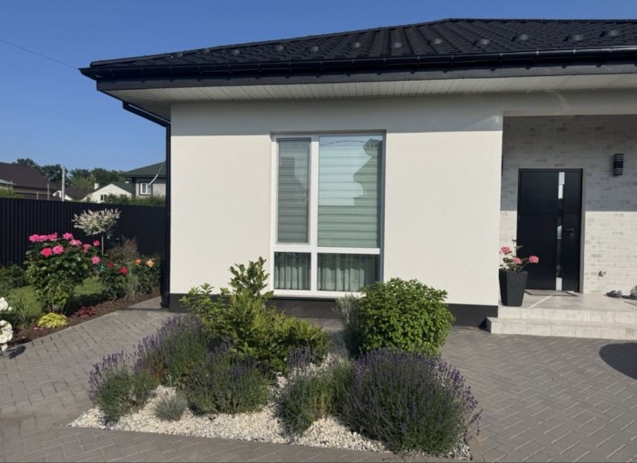 Продаж окремого будинку в пригороді ( Станишівка ) Присутній торг. - фото 1