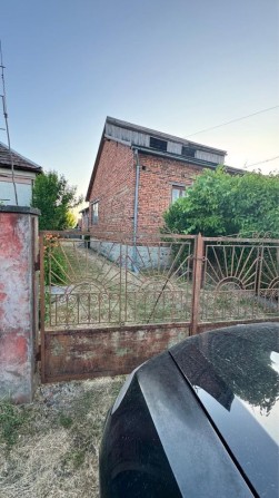 Дім з ділянкою і озером в Великих Геївцях - фото 1