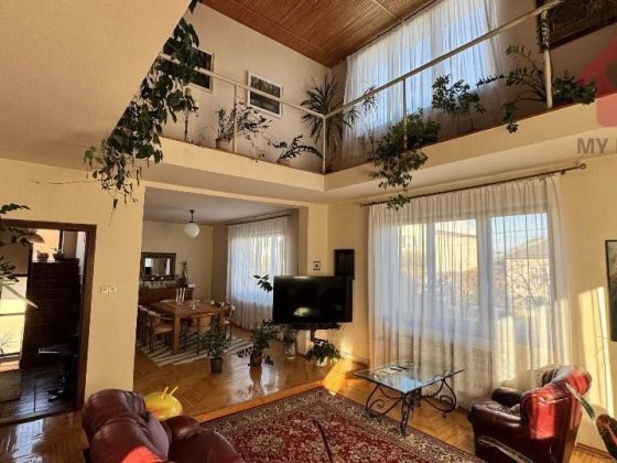 Продаж будинку у тихому передмісті м. Ужгород! Минай