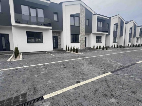 Котедж Сторожниця