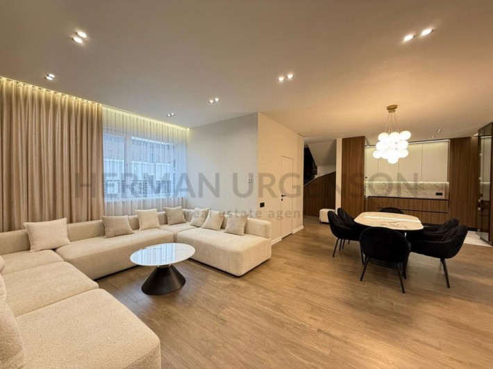 Продаж таунхаусу 121 м.кв / 2 сотки / Сторожниця, КМ New Village - фото 1