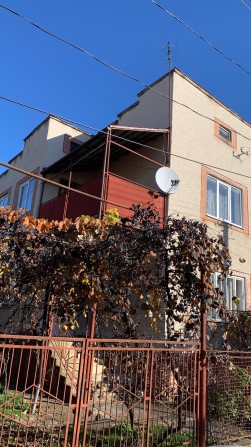 Продается дом в г.Чоп - фото 1