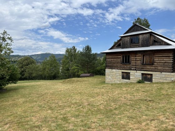 ЕКСКЛЮЗИВ! 32 сотки у САМОМУ ЦЕНТРІ Микуличина Ідеально під Котеджі! Микуличин