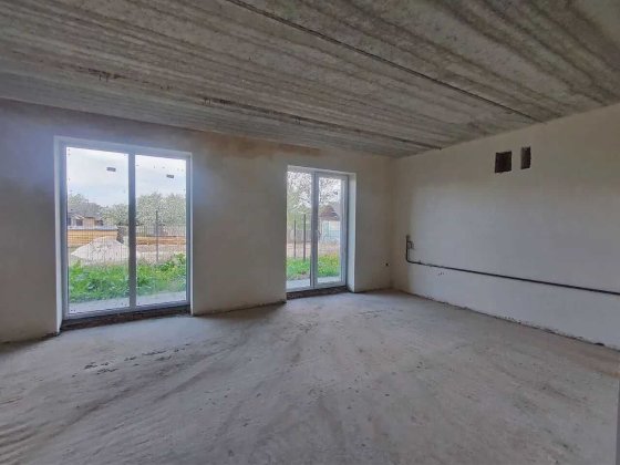 Зданий таунхаус з гаражем в екологічно чистій частині міста. +гараж Угорники