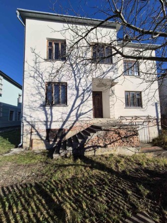 Продається будинок в с. Крихівці, в 10 хвилинах від міста - фото 1