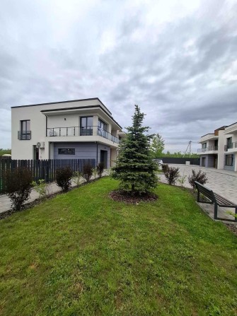 Продаю готовий будинок біля річки.Котеджне містечко преміум-класу. - фото 1