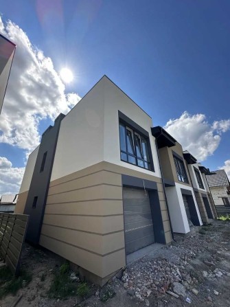 ОСТАННІЙ будинок! Продаж якісних таунхаусів з гаражем в Крихівцях - фото 1