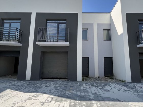 Продається готовий до ремонту таунхаус у Вовчинцях. Розтермінування. Волчинец