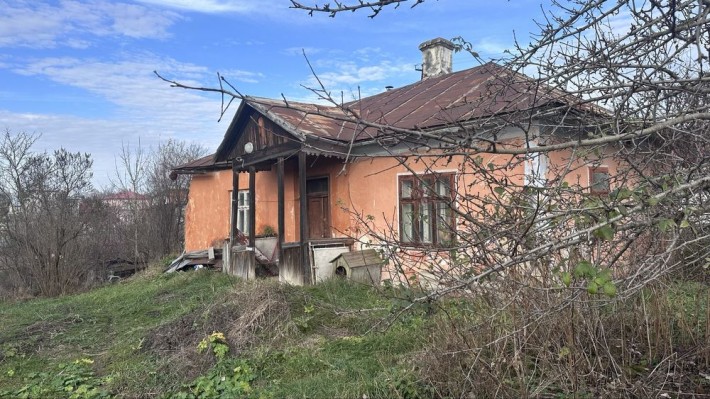 Продаж будинку в центрі міста! - фото 1