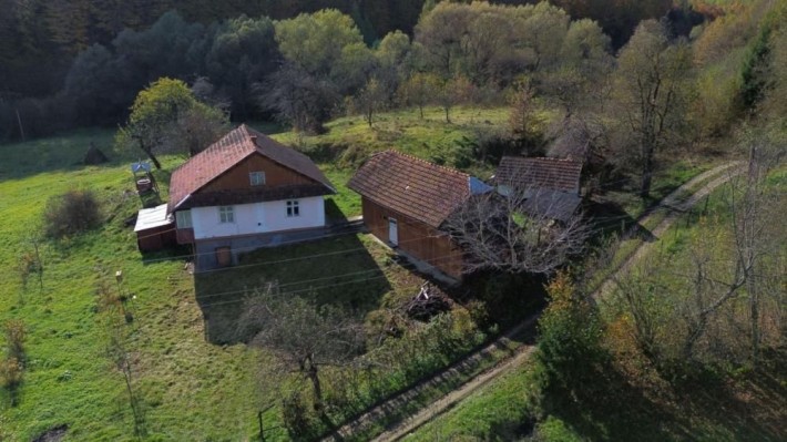 Будинок в Микитинцях Косівський район - фото 1