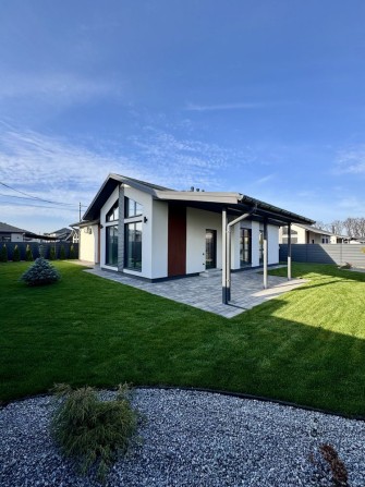 Сучасний будинок 130 м² у закритому КМ з охороною, 5 соток - фото 1