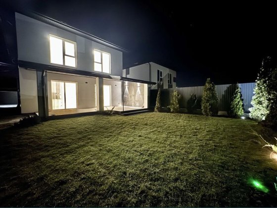 Просторий сучасний будинок 170 м²,  4 сотки| Гатне| БЕЗ КОМІСІЇ! Гатное