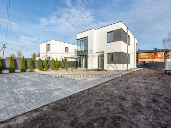 Продаж  Будинок  Козин Конча Заспа Козин