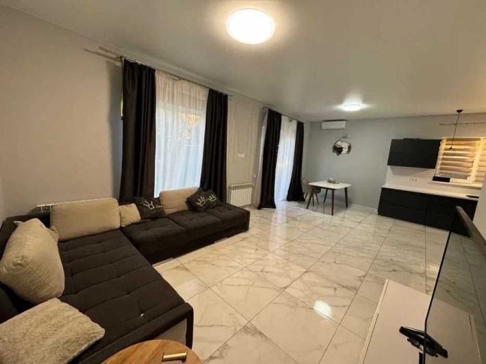 Продаж будинку з ремонтом в  Гатному, 147м2 - фото 1