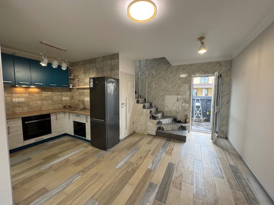 Таунхаус з новим ремонтом у комплексі Aura Park, Крюківщина, Є-оселя Крюковщина