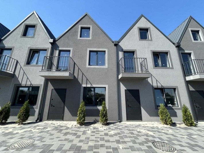 Двоповерховий таунхаус в Білогородці по доступній ціні! - фото 1