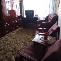 Сдам 2 комнатную квартиру на длительный срок в Нежине с мебелью и техникой район ост Молодежная Ніжин