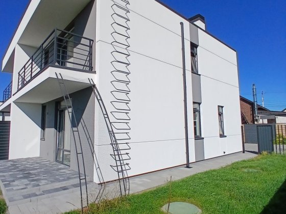 Просторий дуплекс з двома паркомісцями Святопетровское