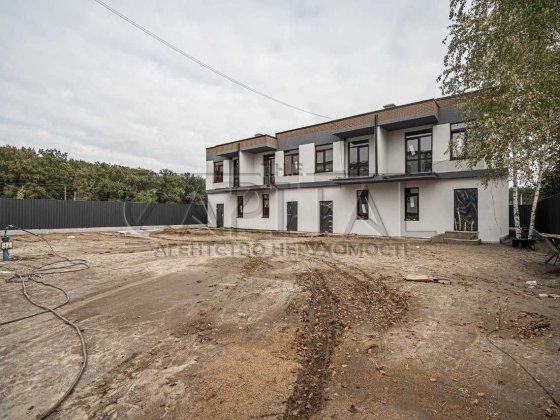 Без% Продаж таунхауса, с. Крюківщина, вул. Миру, Бучанський р-н Крюківщина