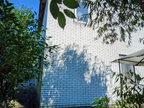 Приватна садиба в центрі містечка Крюковщина