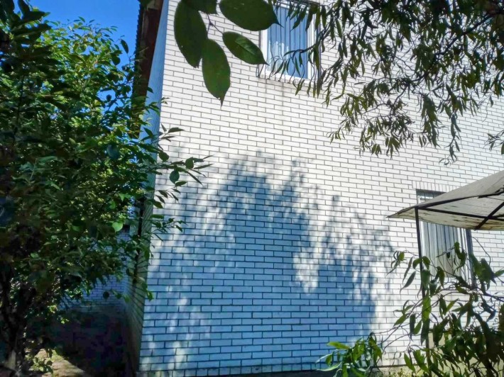 Приватна садиба в центрі містечка - фото 1