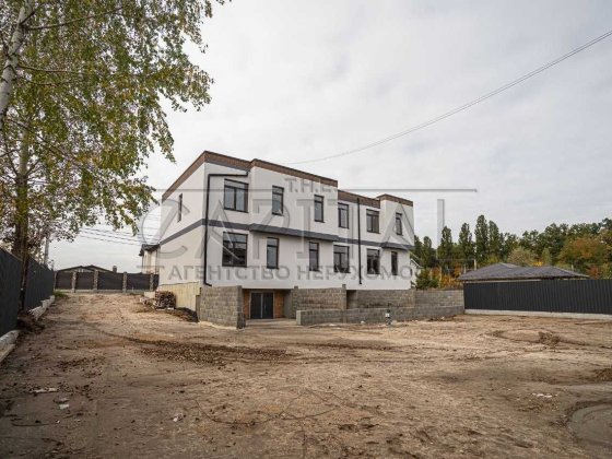 Без% Продаж таунхауса, с. Крюковщина, вул. Миру, Бучанський р-н Крюківщина