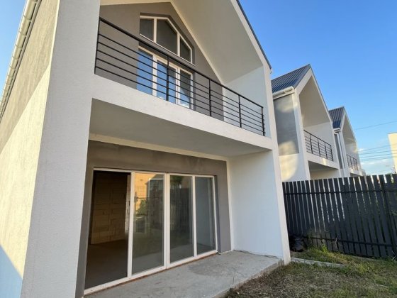 З документами! Таунхаус/дуплекс/триплекс, 2 сот землі, Святопетрівське Святопетровское