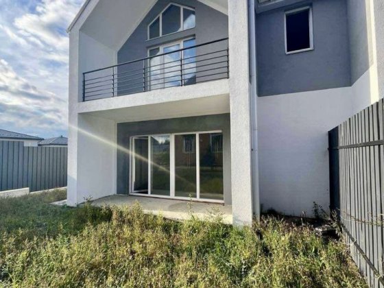 Ваш спокій — за 10 хвилин від міста. Кутовий таунхаус Святопетрівське Святопетровское