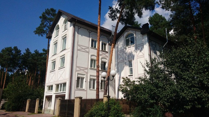 Будинок, 1230 кв.м, смт Козин, вул. Солов'яненка, 51 - фото 1