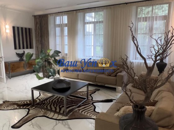 Продаж будинка з виходом на реку и ремонтом  в селі  Козин. Козин