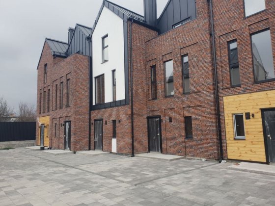 Продаж 3х поверхового таунхаус в с. Гатне Крюковщина