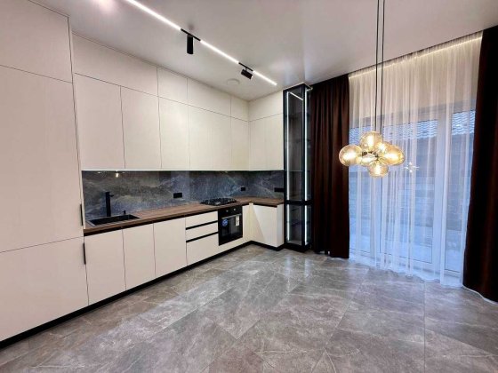 Будинок з новим ремонтом, технікою. Опалення газове. Ворзель