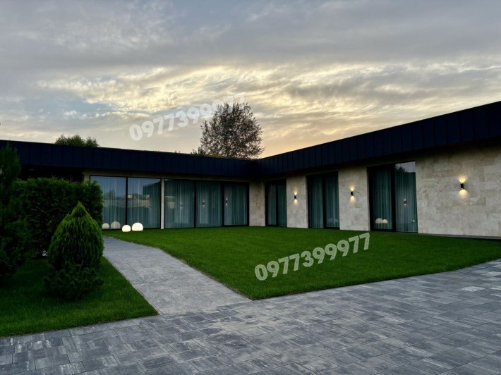 Продаж нового готового будинку з дизайнерським ремонтом та ландшафтом - фото 1