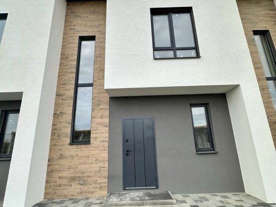 БЕЗ КОМІСІІ. Таунхаус в Білогородці Білогородка