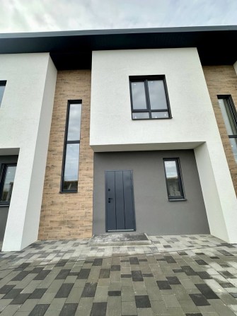 БЕЗ КОМІСІІ. Таунхаус в Білогородці - фото 1