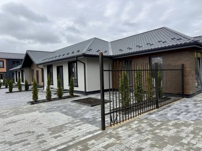 Продається одноповерховий таунхаус у котеджному містечку Ворзеля - фото 1