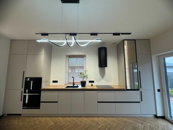 Котедж з сучасним ремонтом у курортному Ворзелі! Мінімальне оформлення Ворзель