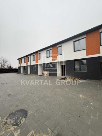 БЕЗ КОМІСІЇ!ТаунХаус 2 поверхи.Площа 100м2, 3 кімнати+кухня студія.ГАЗ - фото 1