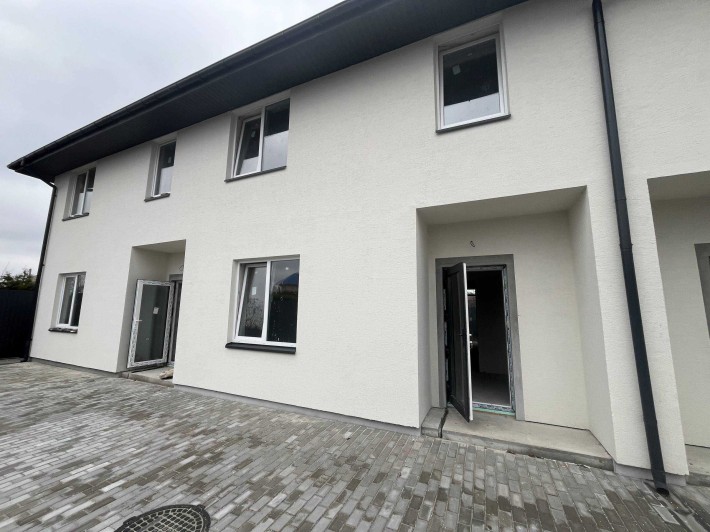 Таунхаус біля Києва | 4 спальні | Поруч Школа | Газ | Є Оселя - фото 1