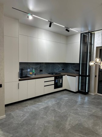 Продаж будинку з ремонтом меблями і технікою у Ворзелі - фото 1